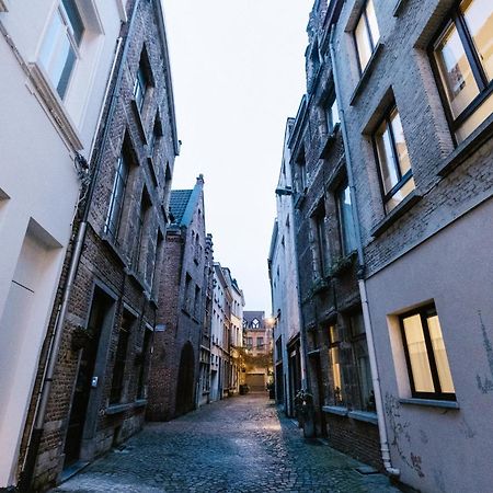 Huize 'De Moriaan' In Historic Center Antuérpia Exterior foto