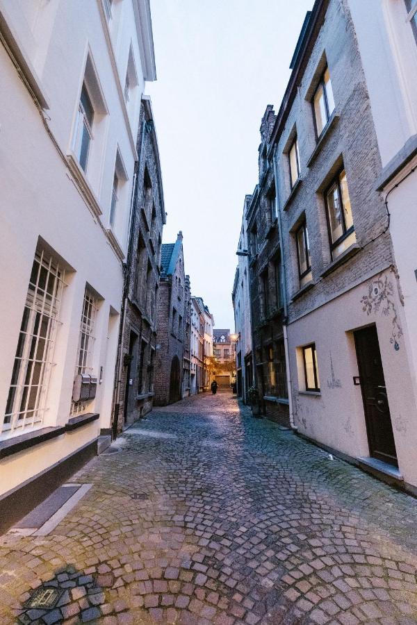 Huize 'De Moriaan' In Historic Center Antuérpia Exterior foto